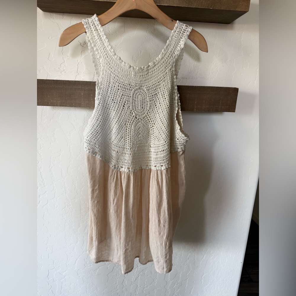 Crochet gauzy muslin tan beige tank,sleeveless beachy blouse•••neutral,LARGE - Picture 4 of 10